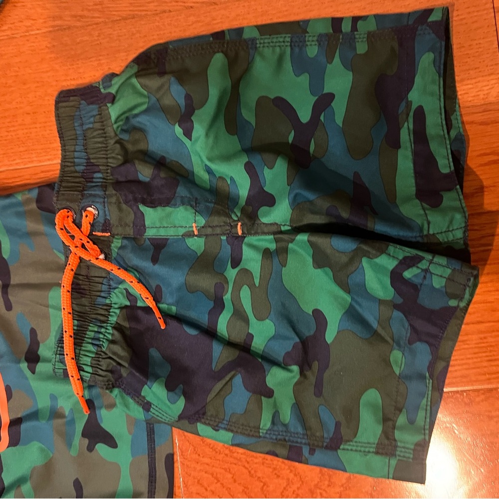 GAP Kids Green and Blue Camouflage Rashguard Set like new - Picture 4 of 6